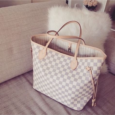 fake louis vuitton light colored plaid purse 4 pockets